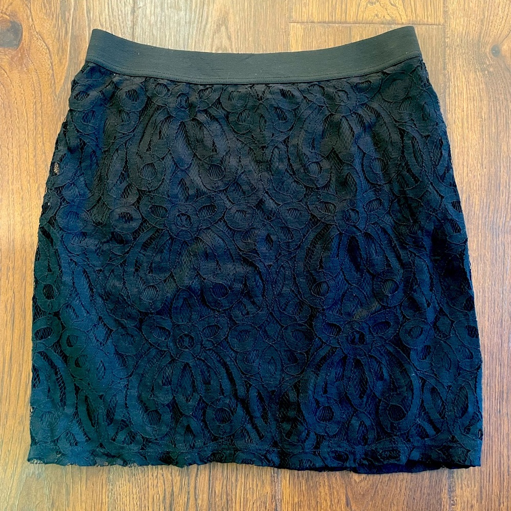 New York & Company lace skirt, size M